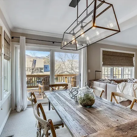 Topnotch 558A Villa